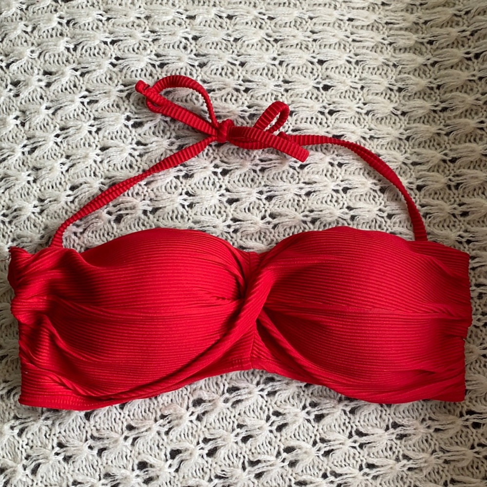 Kona Sol red bikini top. Size XL. Removable strap.